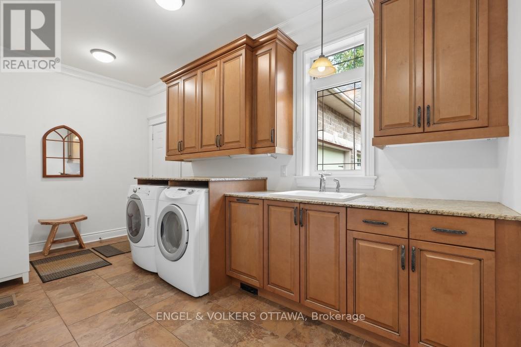 6043 KNIGHTS DRIVE - Image 31