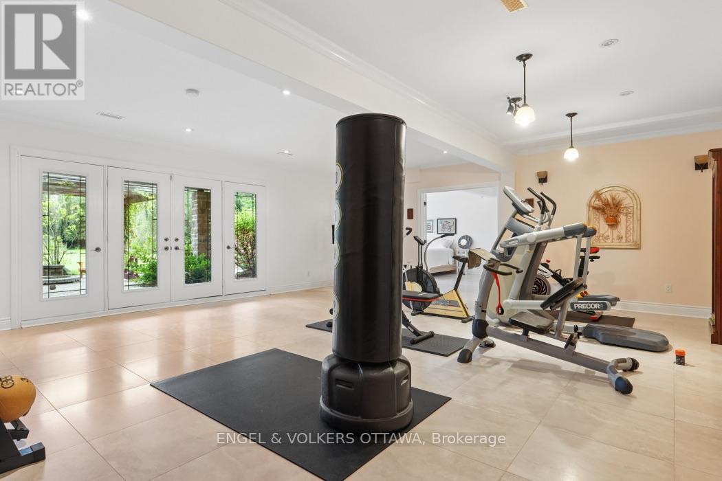 6043 KNIGHTS DRIVE - Image 35
