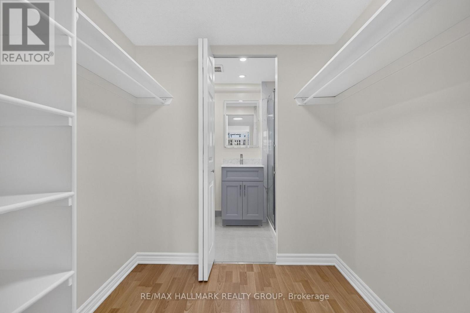 2 Bed, 2 Bath Apartment for Sale in Ottawa – 901 – 530 LAURIER AVENUE W, Ottawa – MLS# X13797914 - Image 17