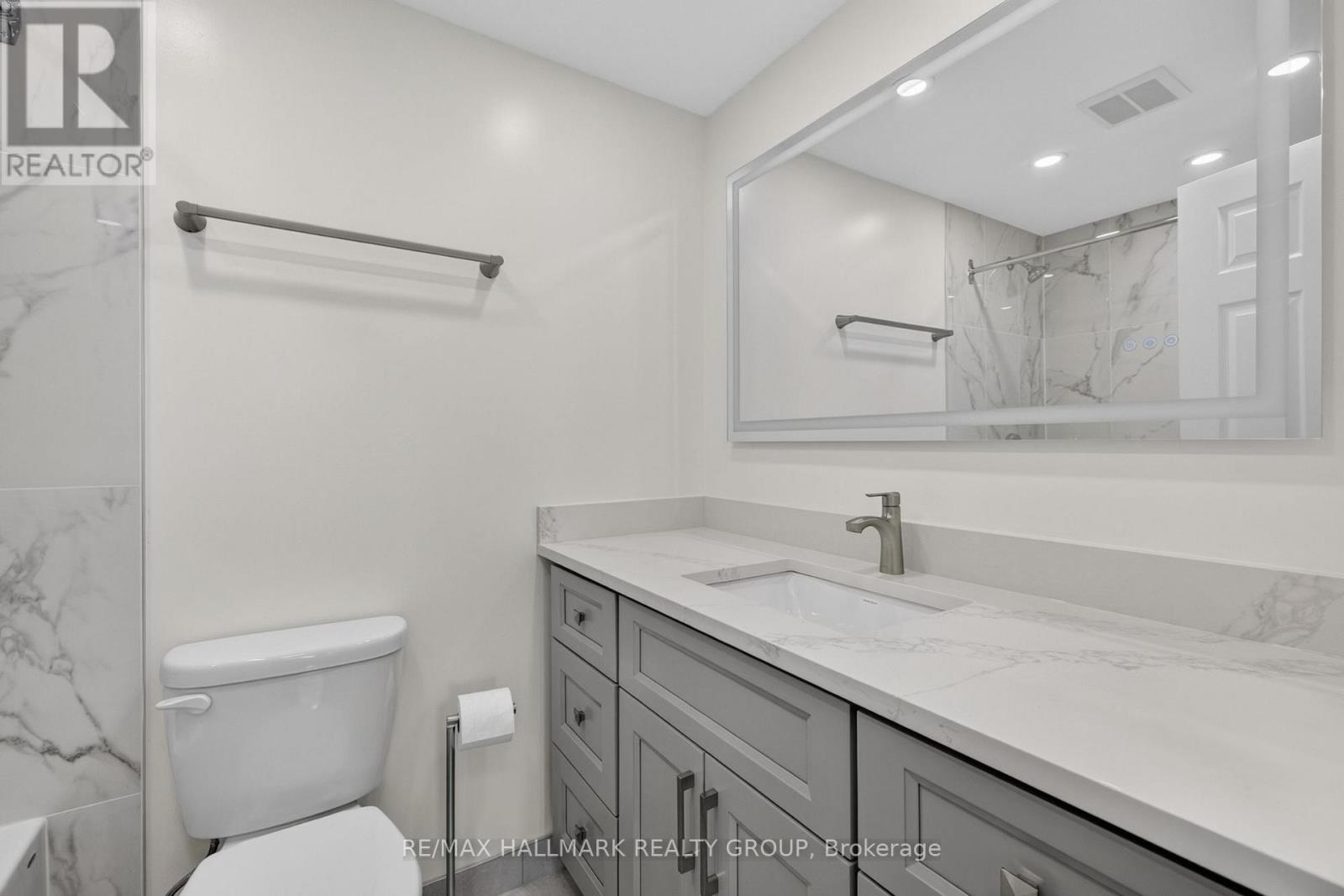 2 Bed, 2 Bath Apartment for Sale in Ottawa – 901 – 530 LAURIER AVENUE W, Ottawa – MLS# X13797914 - Image 23