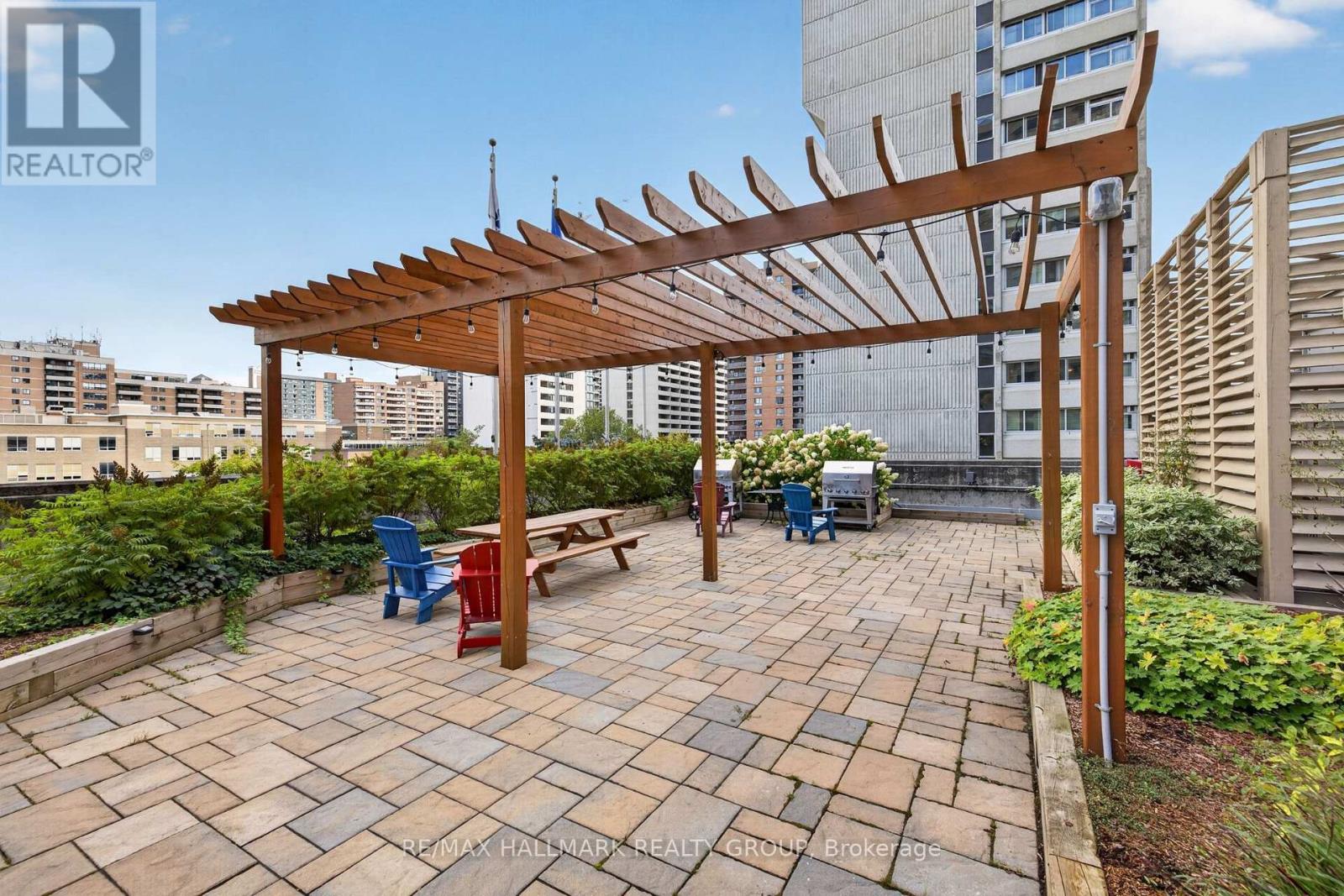 2 Bed, 2 Bath Apartment for Sale in Ottawa – 901 – 530 LAURIER AVENUE W, Ottawa – MLS# X13797914 - Image 34