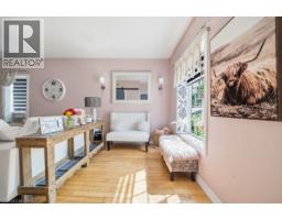 Mud room - 11 Esther Street, Brantford, ON N3S6K3 Photo 9