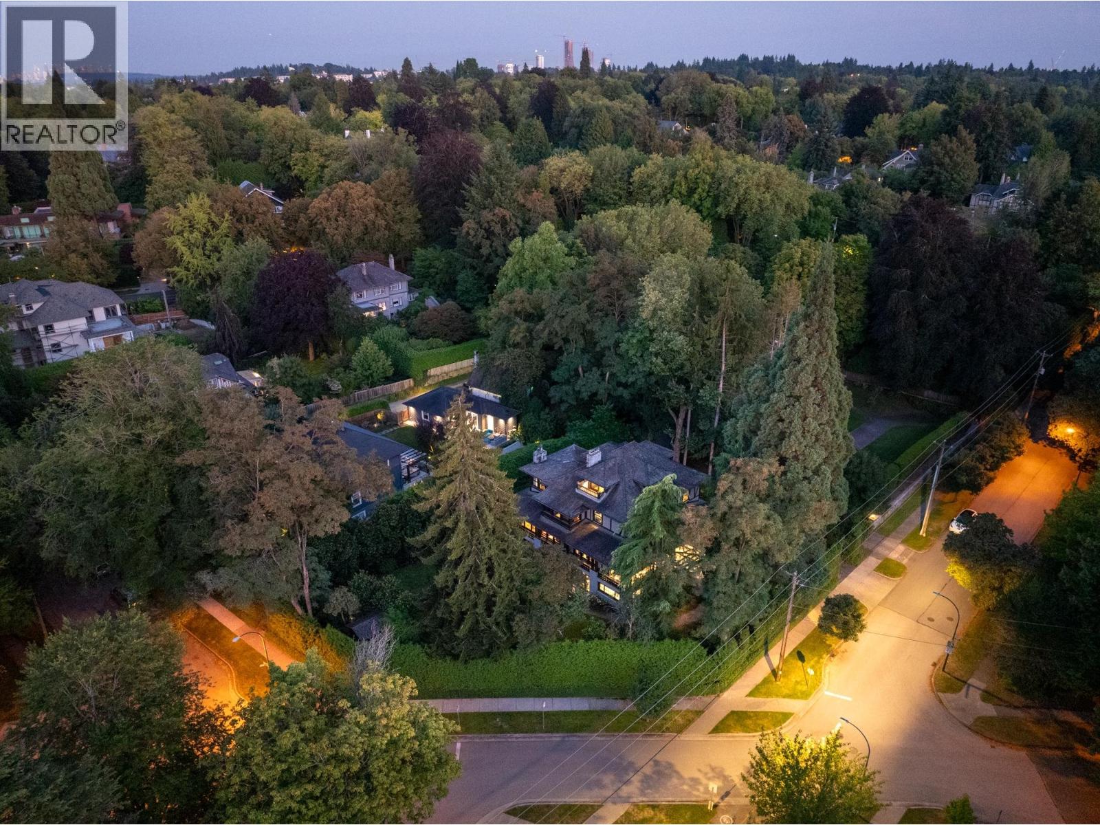 6 Bed, 7 Bath House for Sale in Vancouver – 3538 CYPRESS STREET, Vancouver – MLS# R3166765 - Image 36