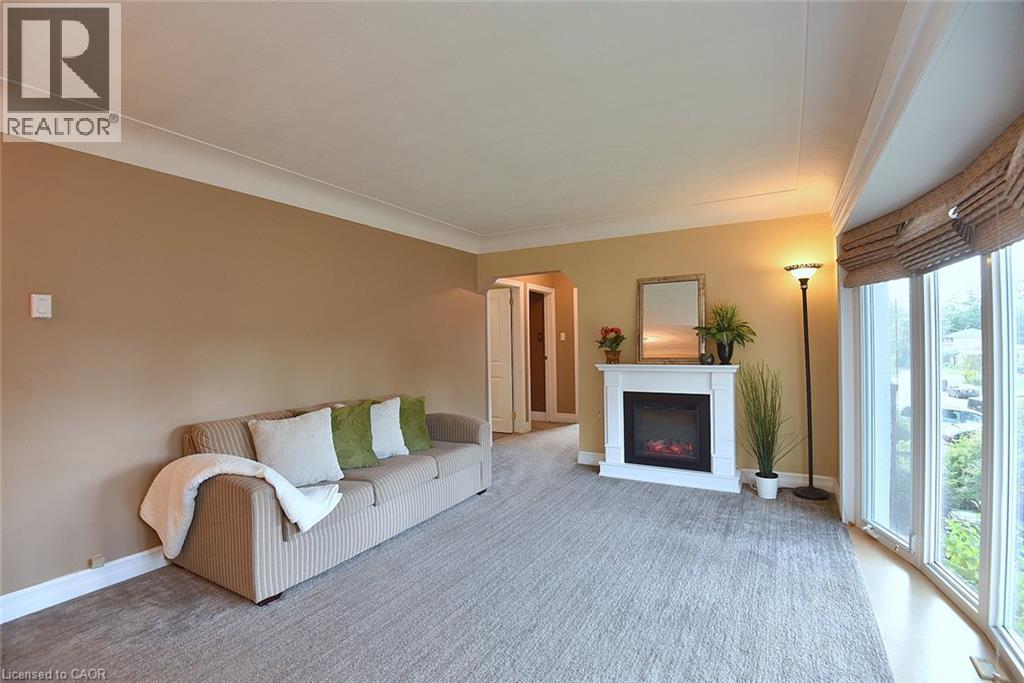 24 DELSEY Street - 10