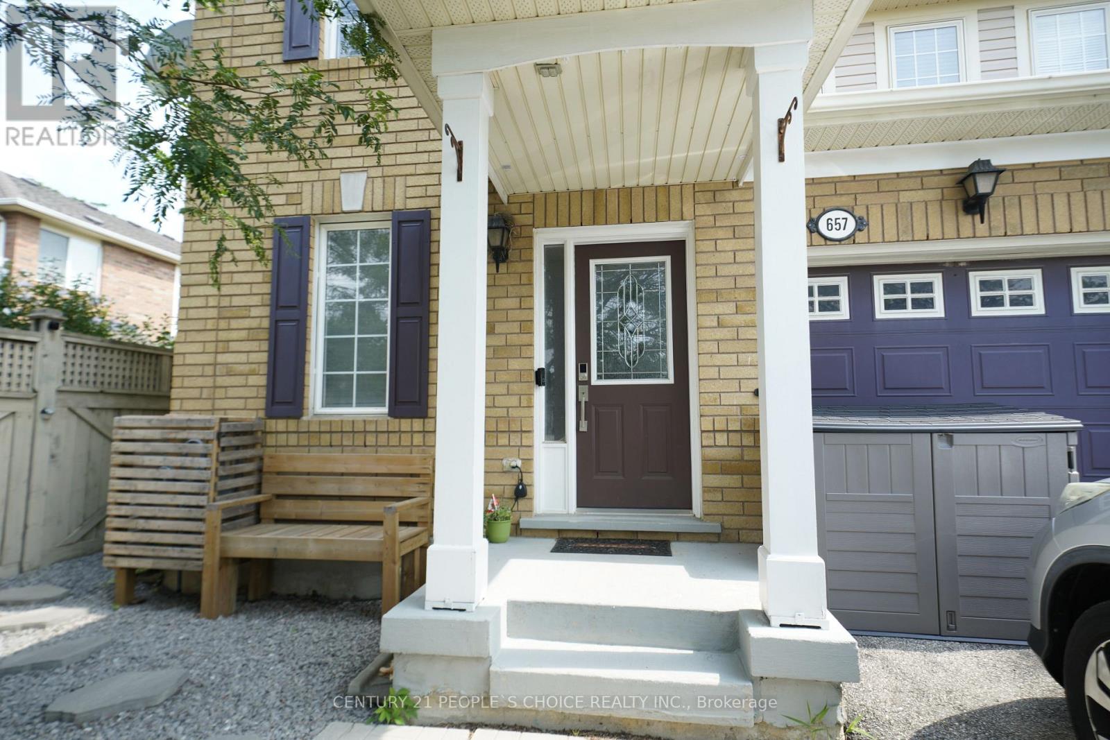 Photo of 657 Thompson Road