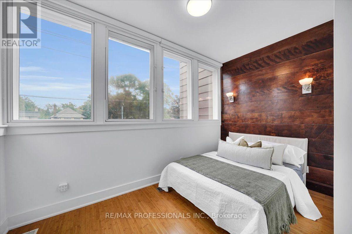 2580 LAKE SHORE BOULEVARD W - Image 28