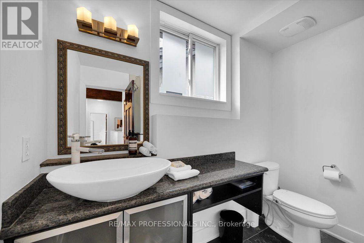 2580 LAKE SHORE BOULEVARD W - Image 30
