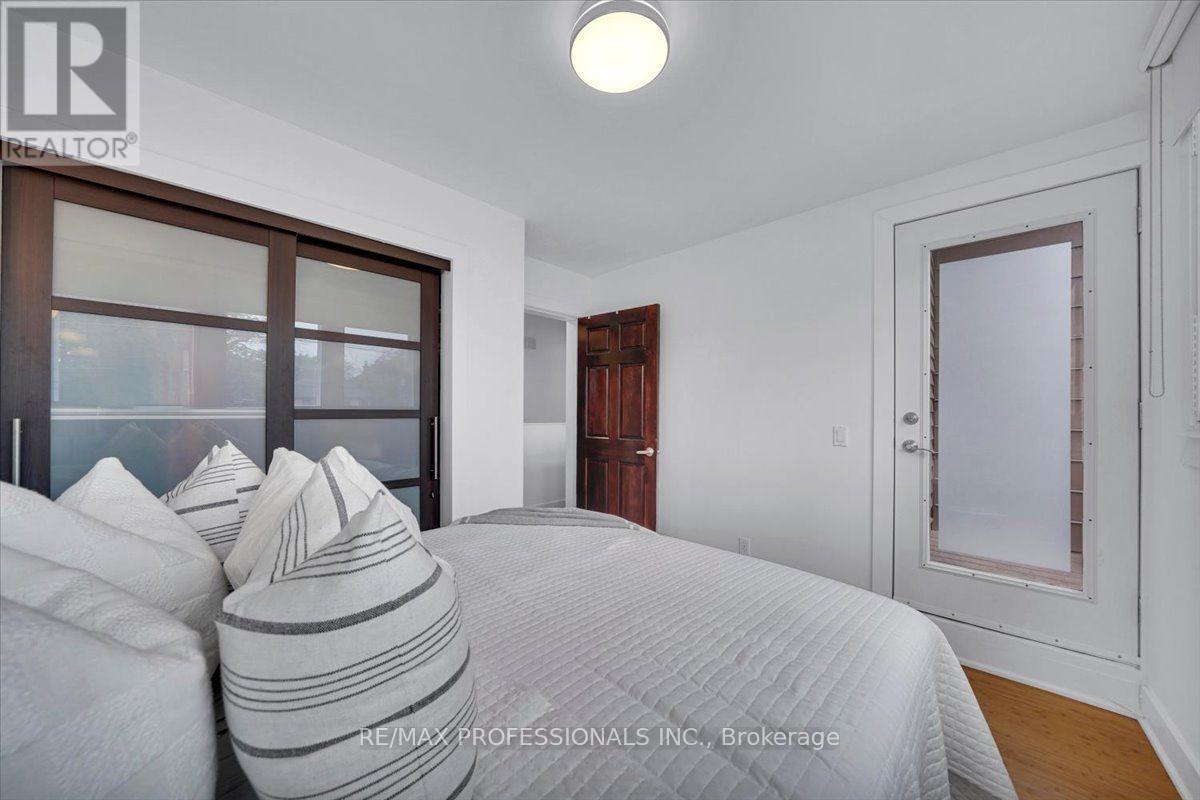 2580 LAKE SHORE BOULEVARD W - Image 33
