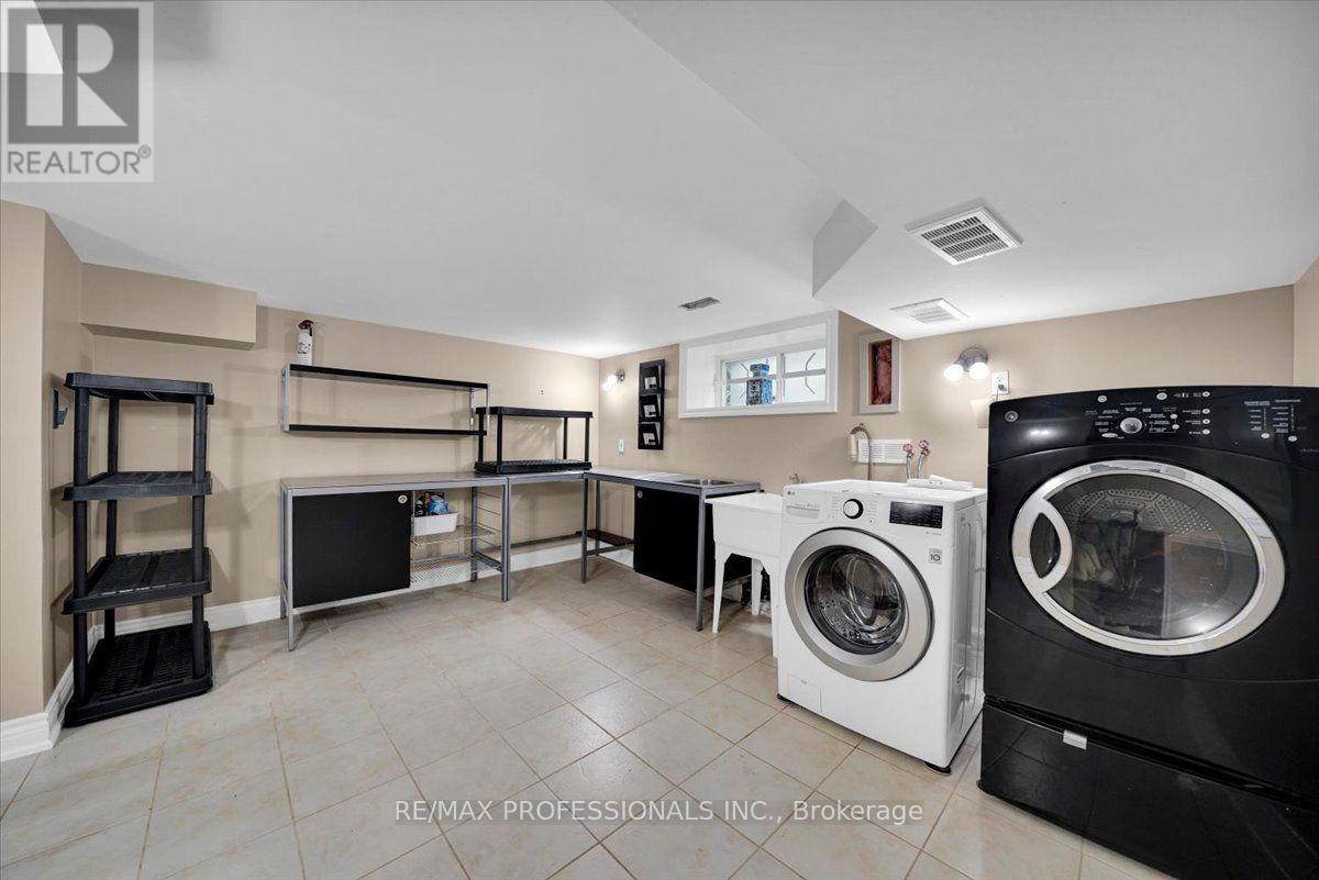 2580 LAKE SHORE BOULEVARD W - Image 39
