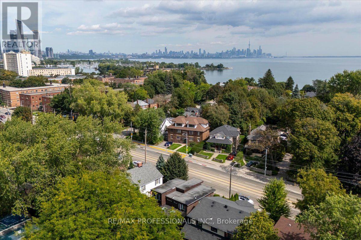2580 LAKE SHORE BOULEVARD W - Image 48