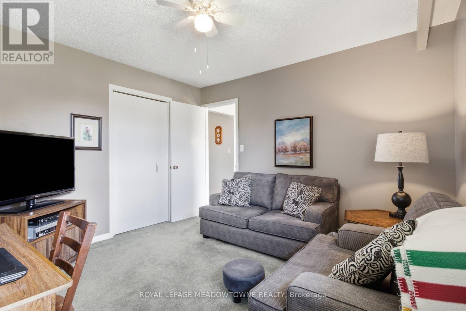 273 MAPLE AVENUE - 19