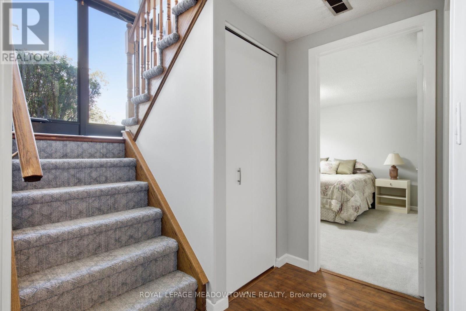273 MAPLE AVENUE - Image 25