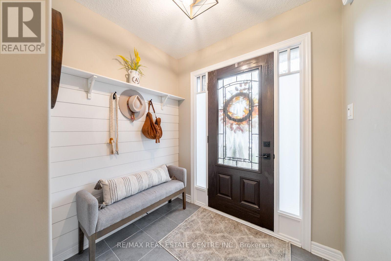 22 WINTERTON COURT, Orangeville — photo 3