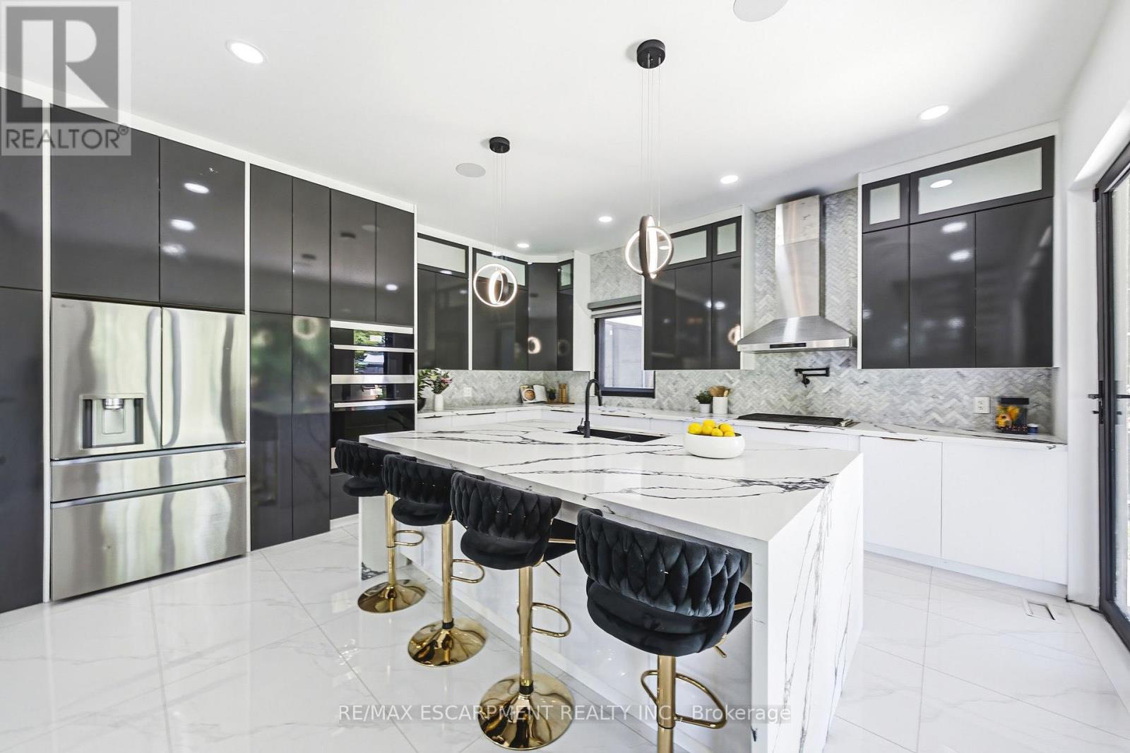 4511 GUELPH LINE - 8