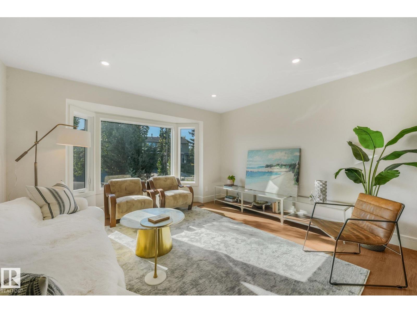 2031 104A ST NW - 11