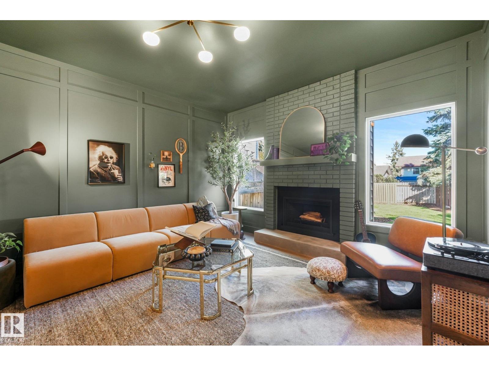 2031 104A ST NW - 21