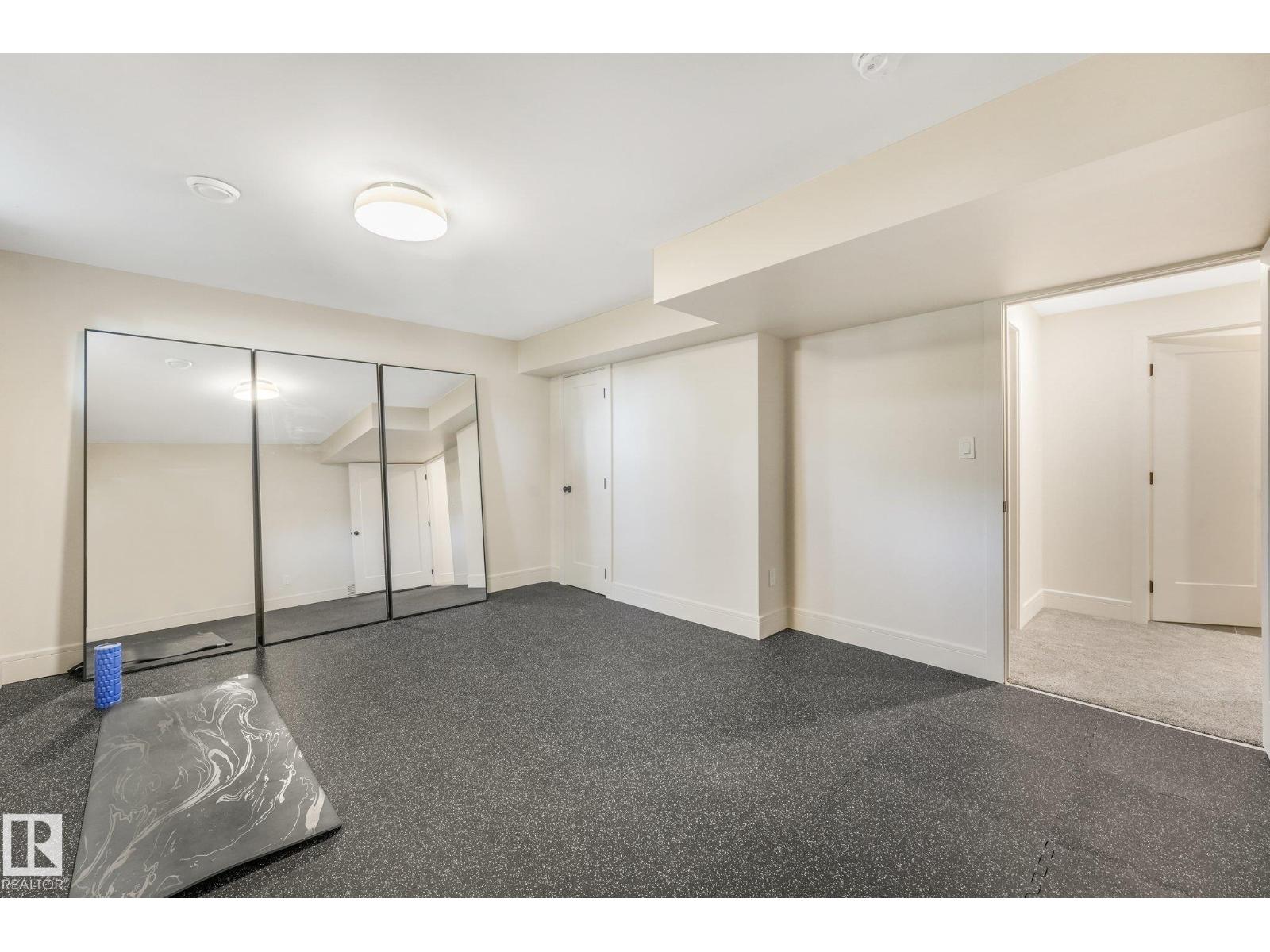 2031 104A ST NW - 51
