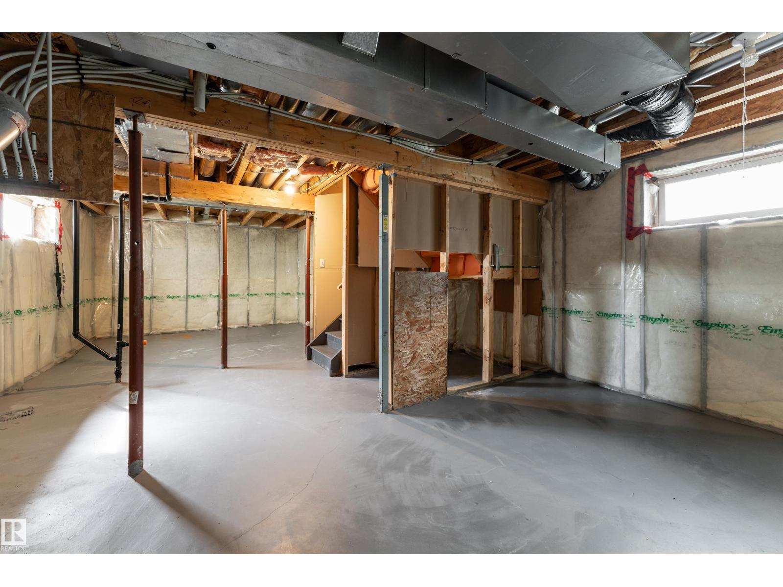 40 BIRCHGLEN CR - 17