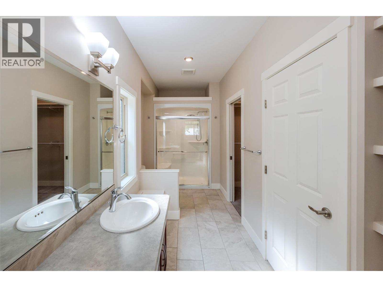 #34 6833 Meadows Drive - Image 36