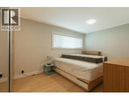 320 Cochrane Road, Gibsons, BC V0N1V8 Photo 24