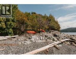 320 Cochrane Road, Gibsons, BC V0N1V8 Photo 38