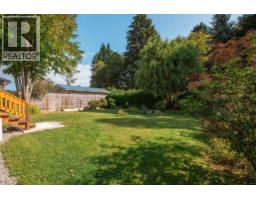 320 Cochrane Road, Gibsons, BC V0N1V8 Photo 18