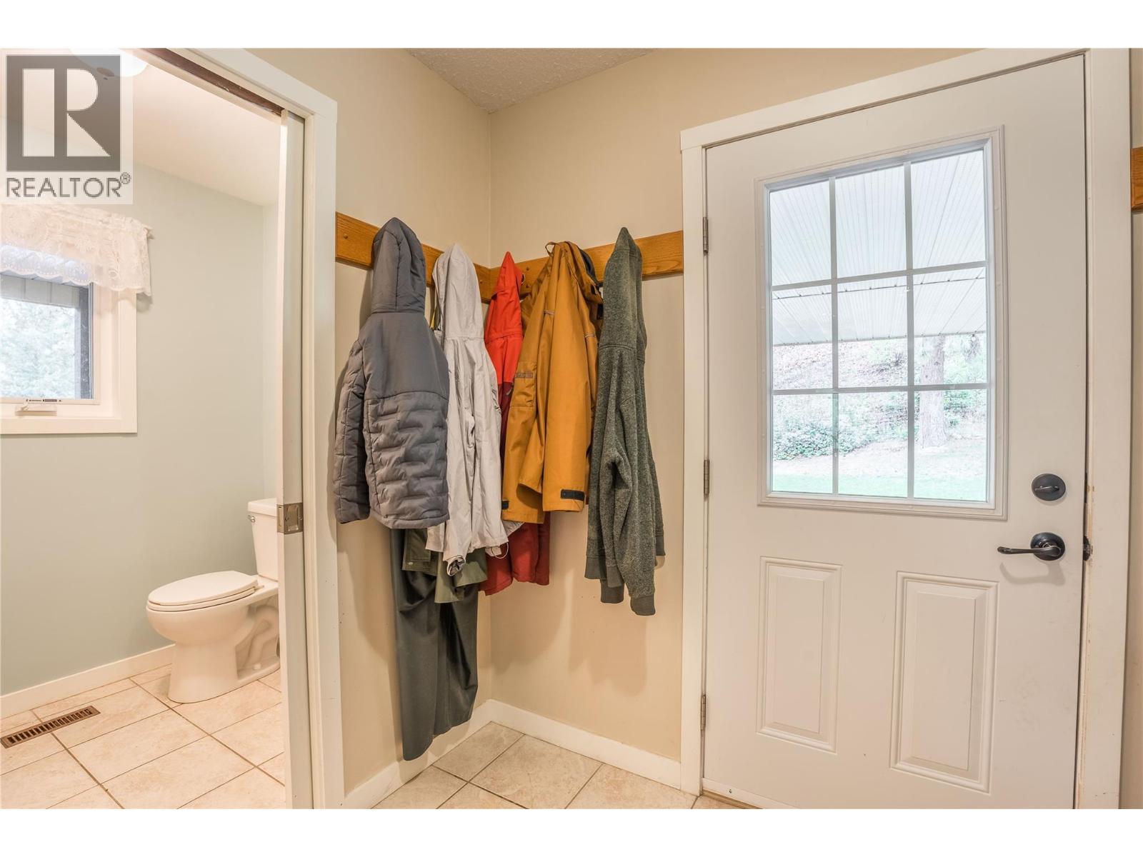 6407 Simpson Road - 7