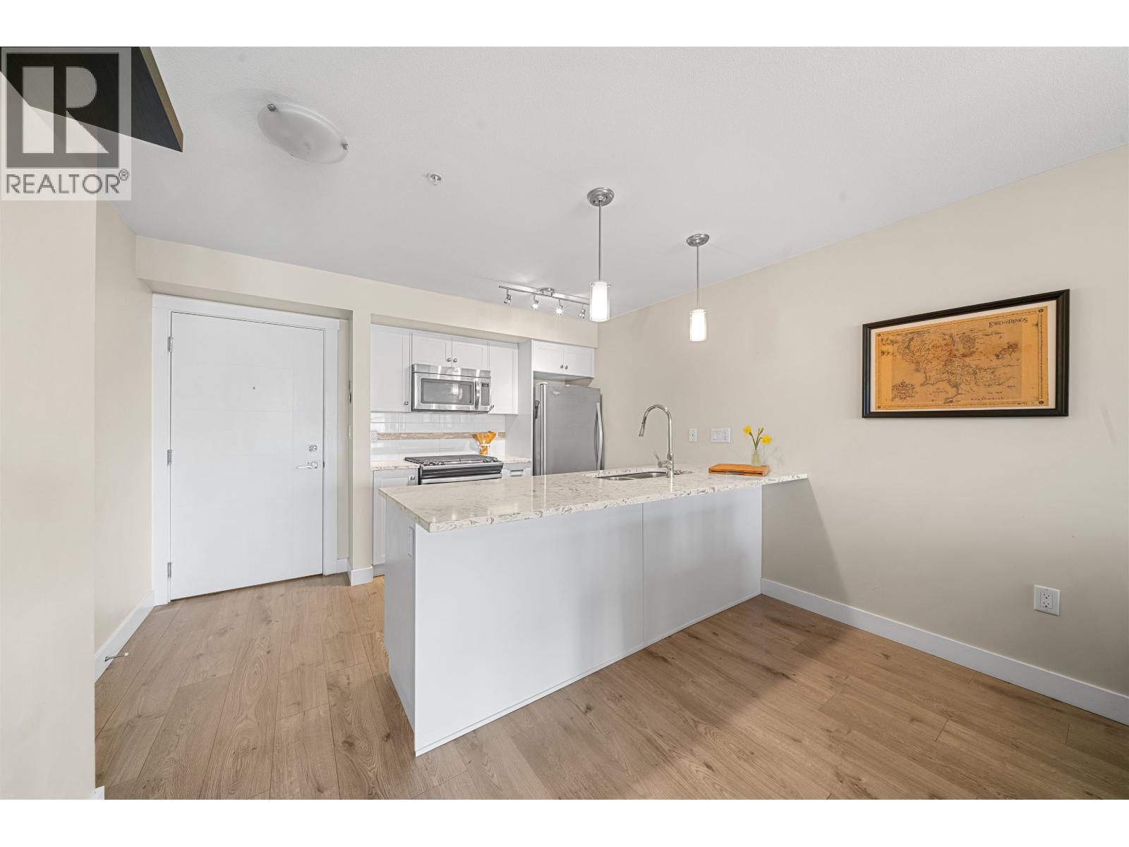 #208-4815 55B Street, Delta