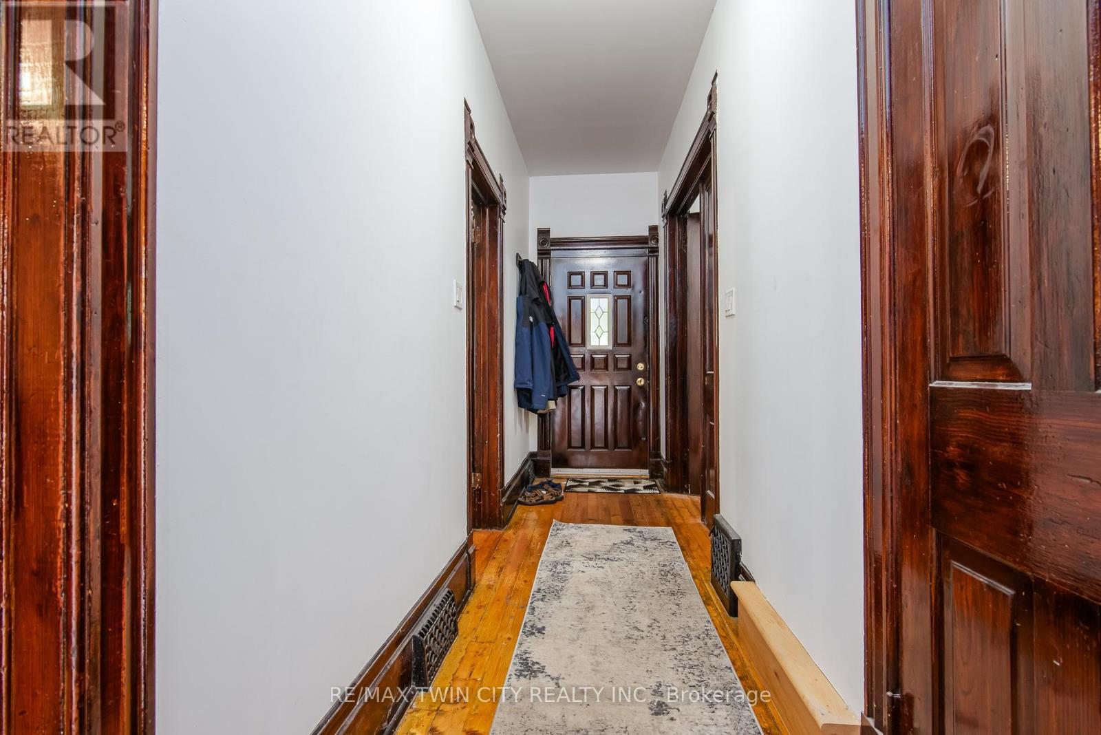 94 MARGARET AVENUE - 12