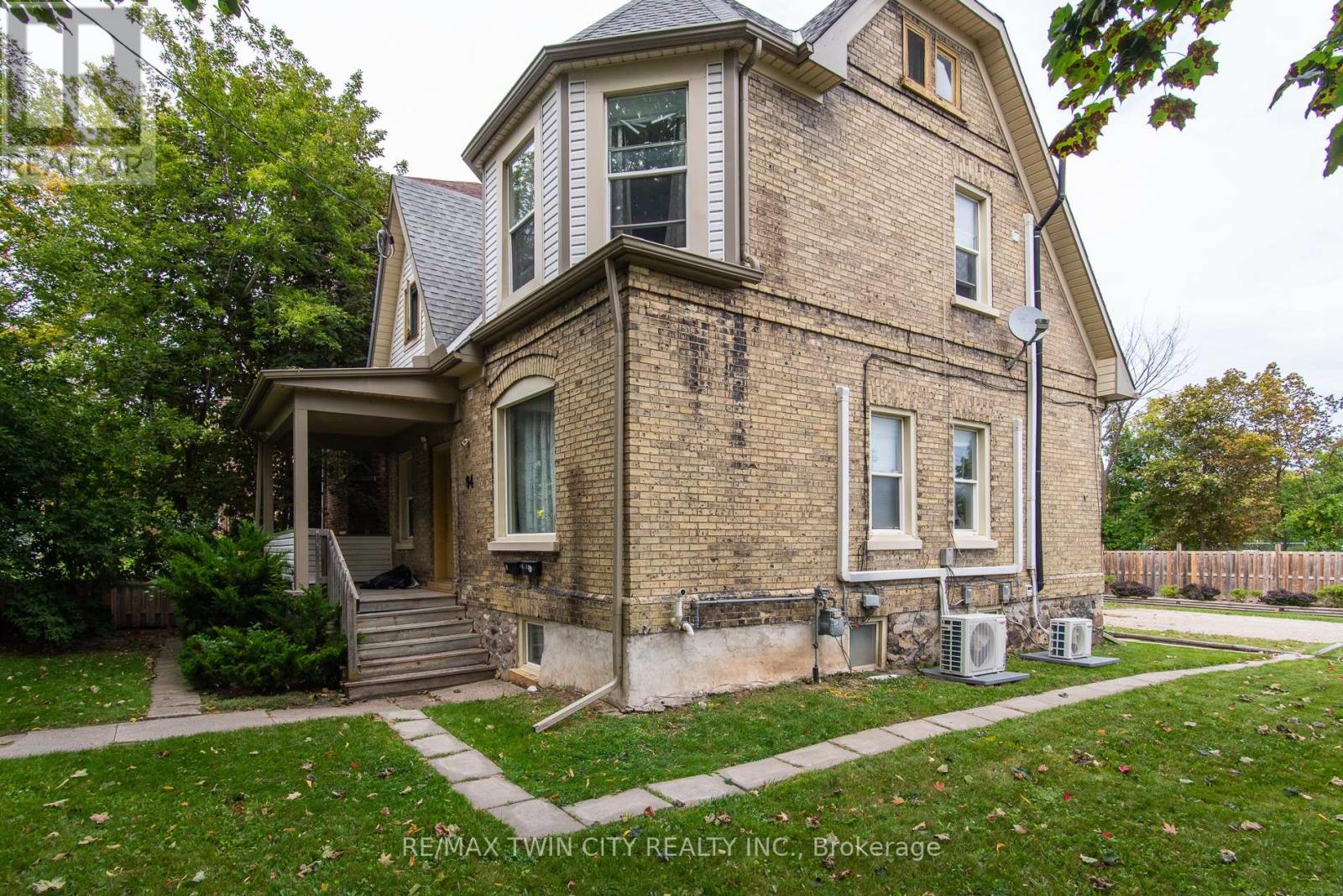 94 MARGARET AVENUE — photo 2