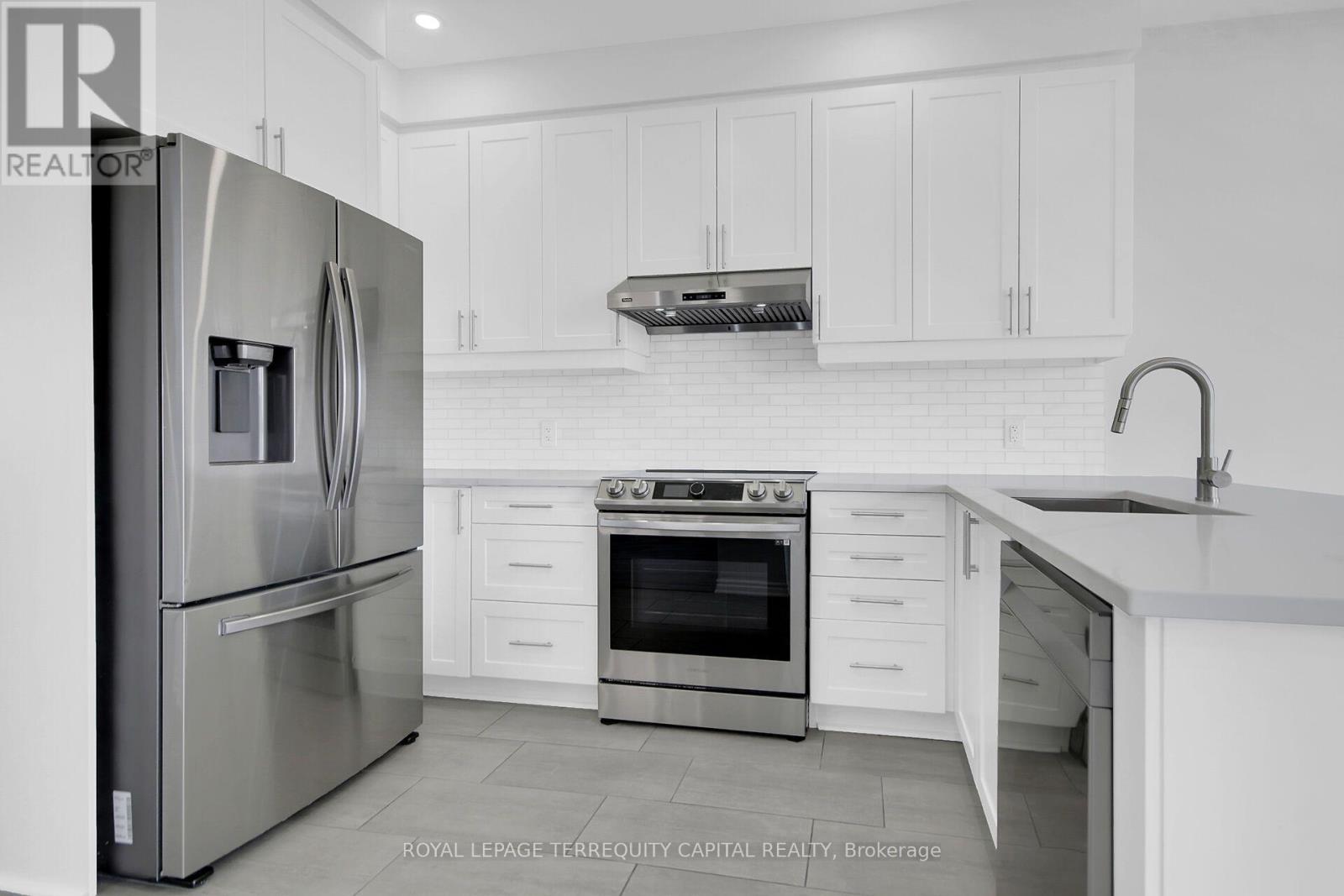 116 UNITY PLACE - 4