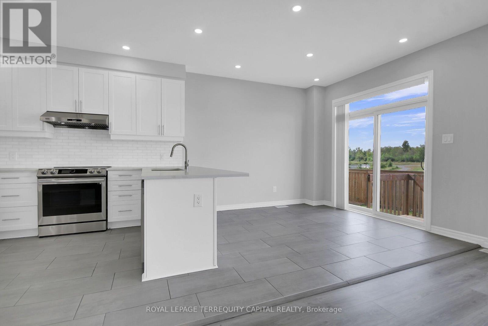 116 UNITY PLACE - 6