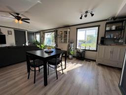 50 Cottonwood Crescent, Brandon, MB R0K2A0 Photo 9