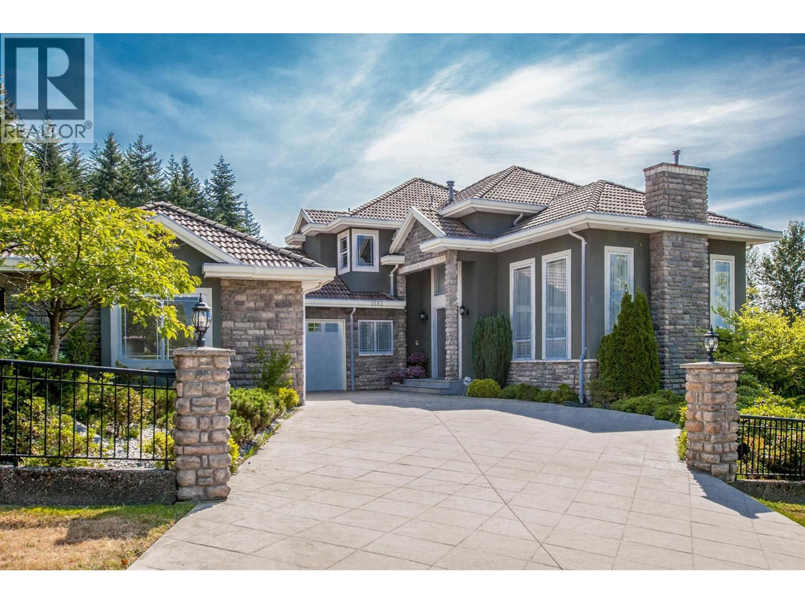 6 Bed, 6 Bath House for Sale in Coquitlam – 1583 PARKWAY BOULEVARD, Coquitlam – MLS# R3166660