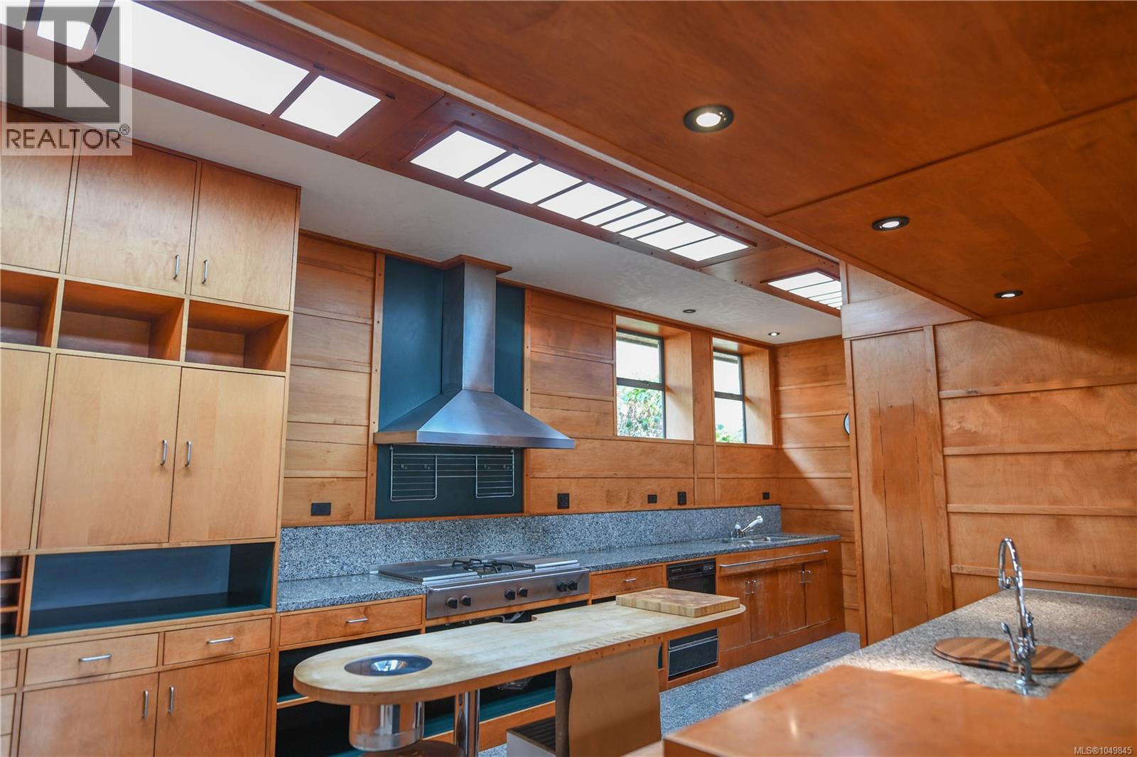 3326 Port Washington Rd - Image 26