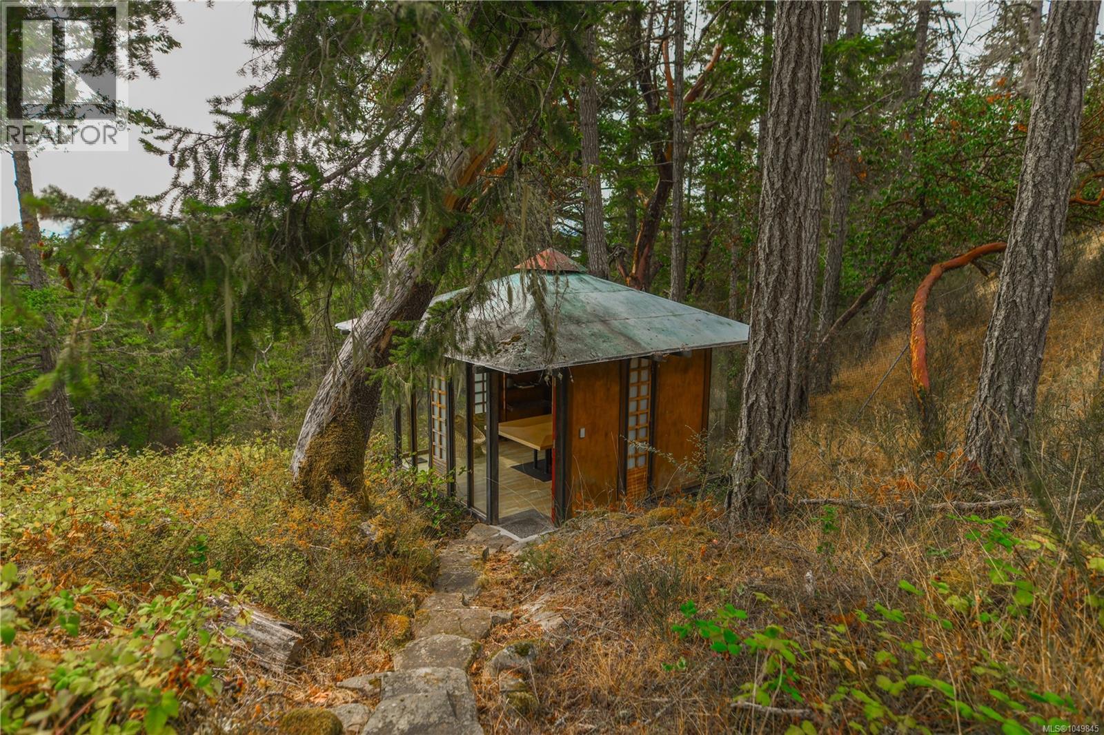 3326 Port Washington Rd - 47