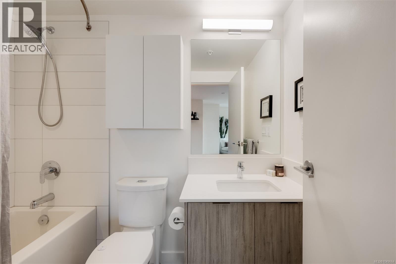 #604 845 Johnson St - 29