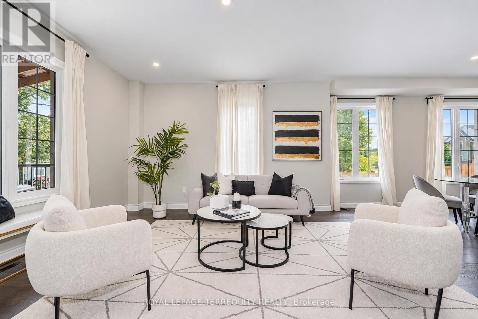 2162 DAWSON CRESCENT - 14