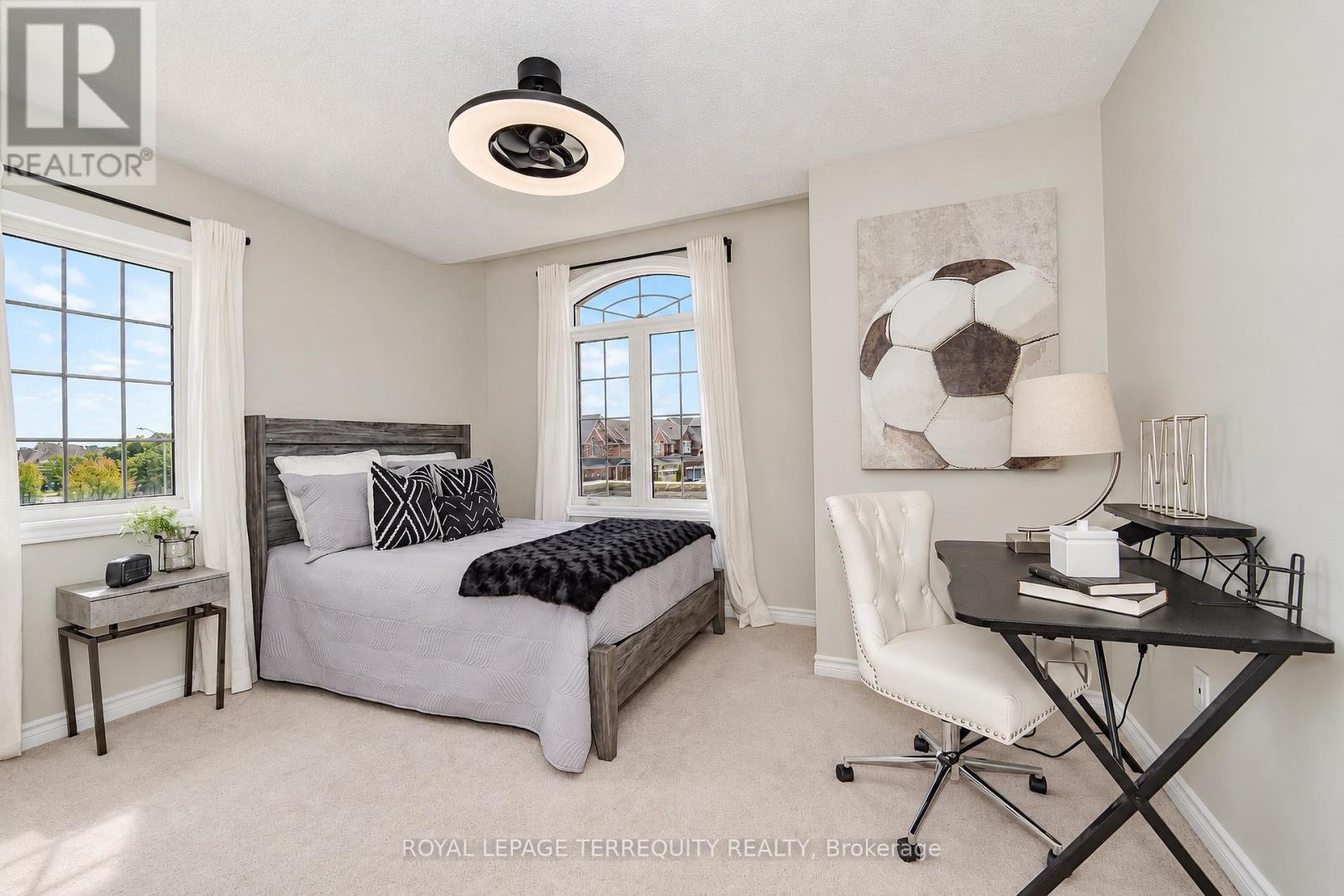 2162 DAWSON CRESCENT - 23