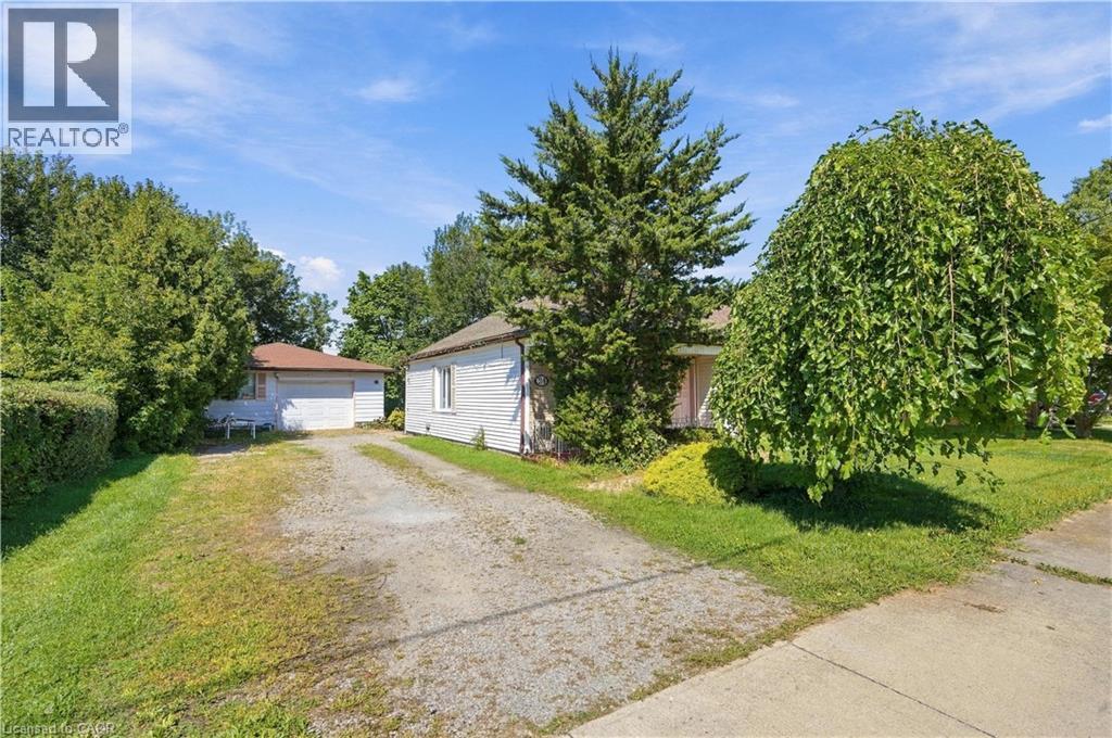 24 BARTON Street, St. Catharines — photo 3