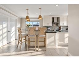 15573 Finlay Court, White Rock, BC V4B5H3 Photo 8