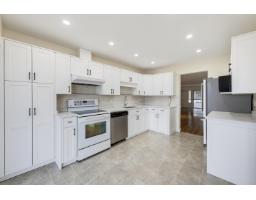 100 32691 Garibaldi Drive, Abbotsford, BC V2T5T7 Photo 9