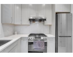 13995 79a Avenue, Surrey, BC V3W2Z5 Photo 10