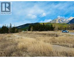 5056 & 5075 93/95 Highway, Fairmont Hot Springs, BC V0B1L1 Photo 10