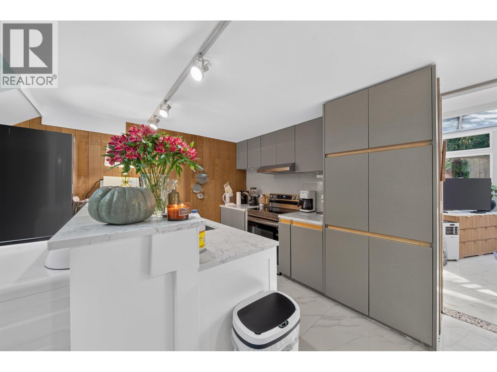 5791 TELEGRAPH TRAIL, West Vancouver