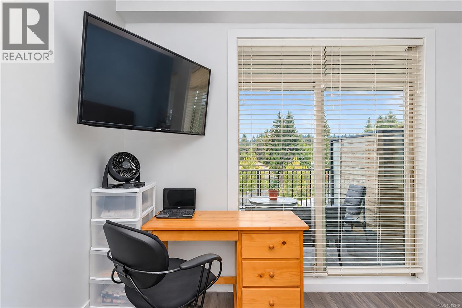 #406 623 Treanor Ave - 19