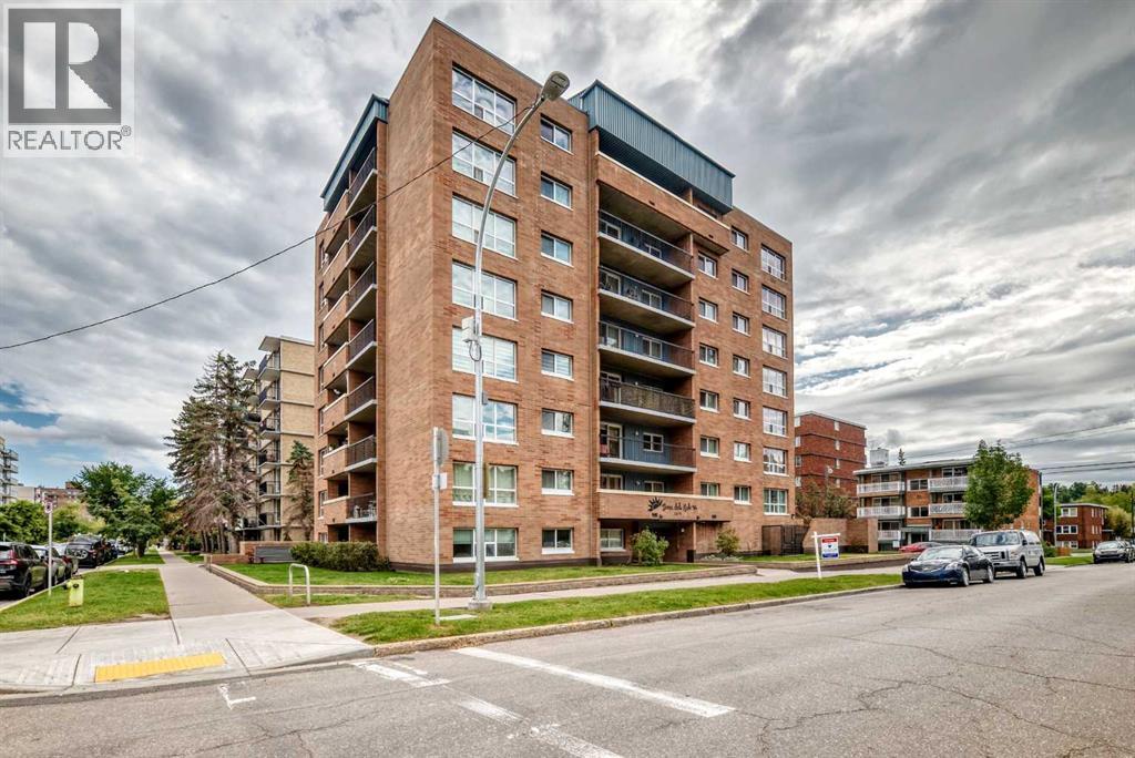 Property for sale at 701, 1414 12 Street SW
