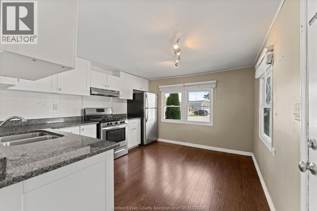 52 PARKSIDE DRIVE - 14