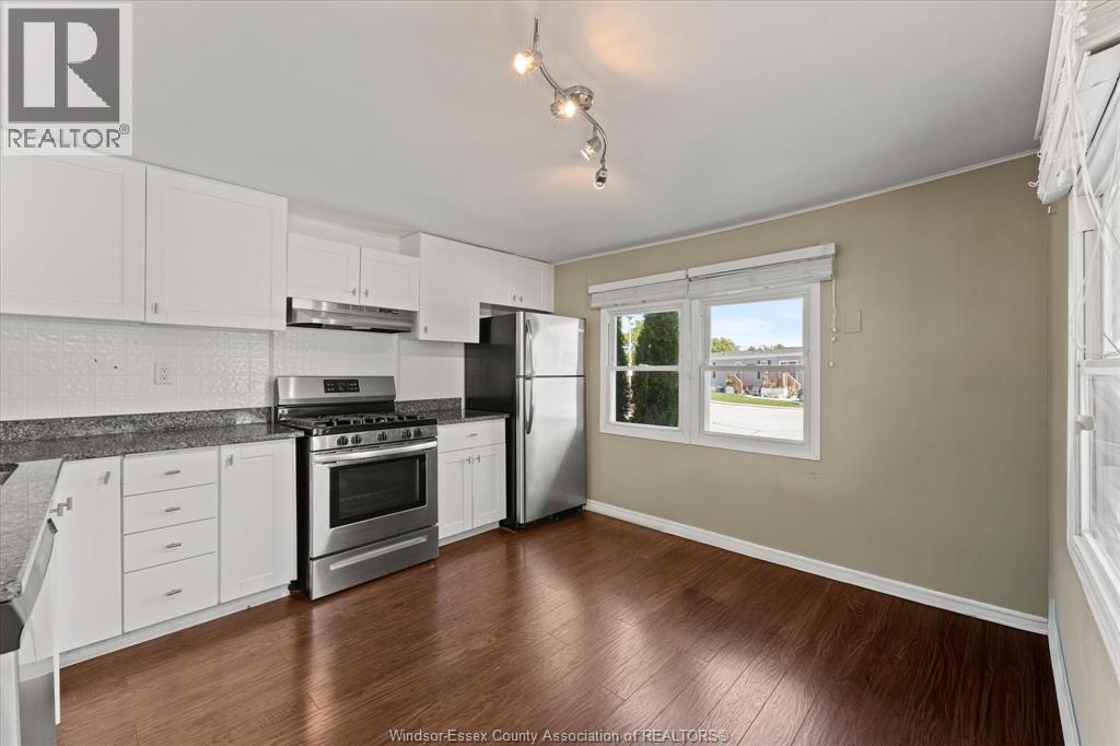 52 PARKSIDE DRIVE - 15