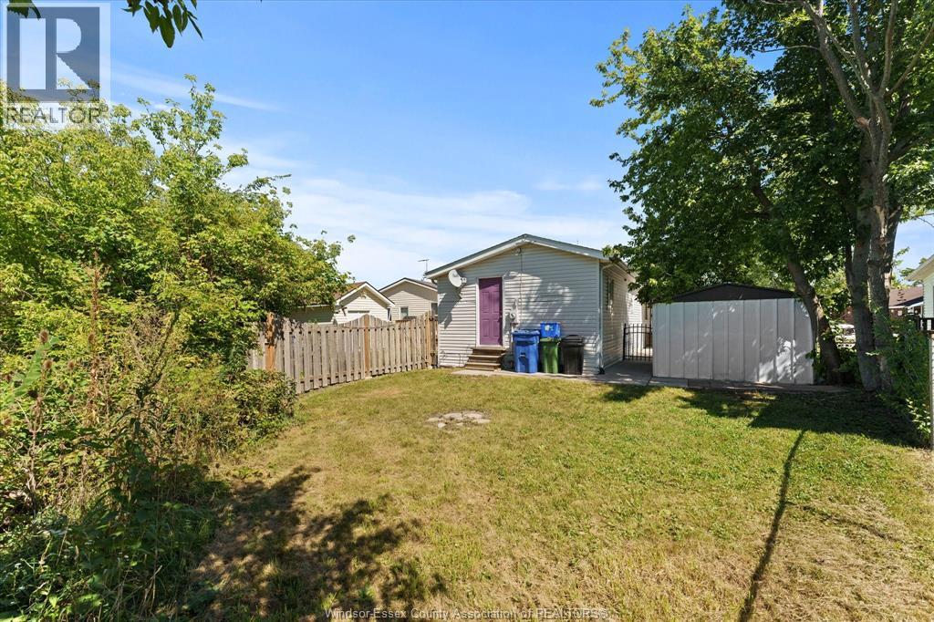 52 PARKSIDE DRIVE - 28